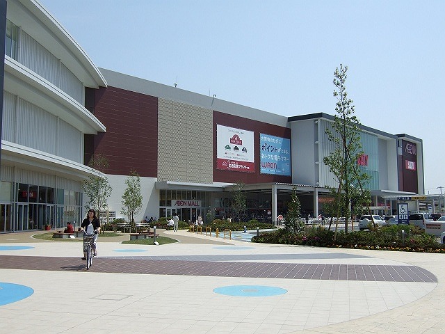 Shopping centre. 260m to Aeon Mall Gion Hiroshima (shopping center)
