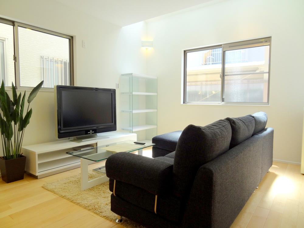 Living. It is very bright because is provided with a skylight for daylighting