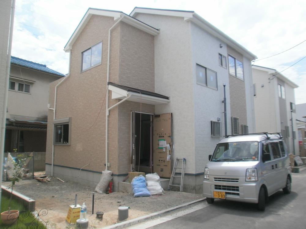 Local appearance photo