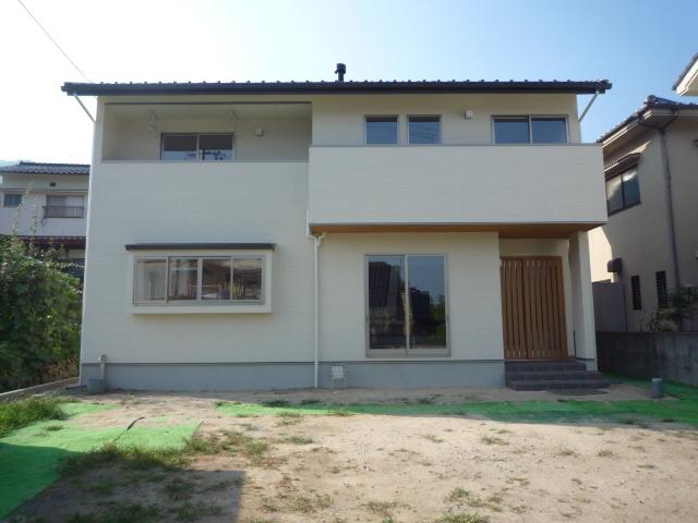 Local appearance photo.    Cute