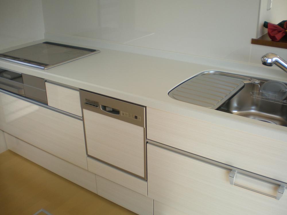 Kitchen. Room (August 2013) Shooting