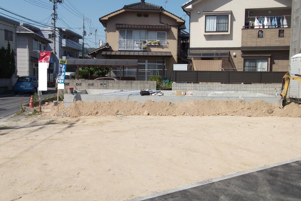 Local photos, including front road. Local (May 2013) Shooting