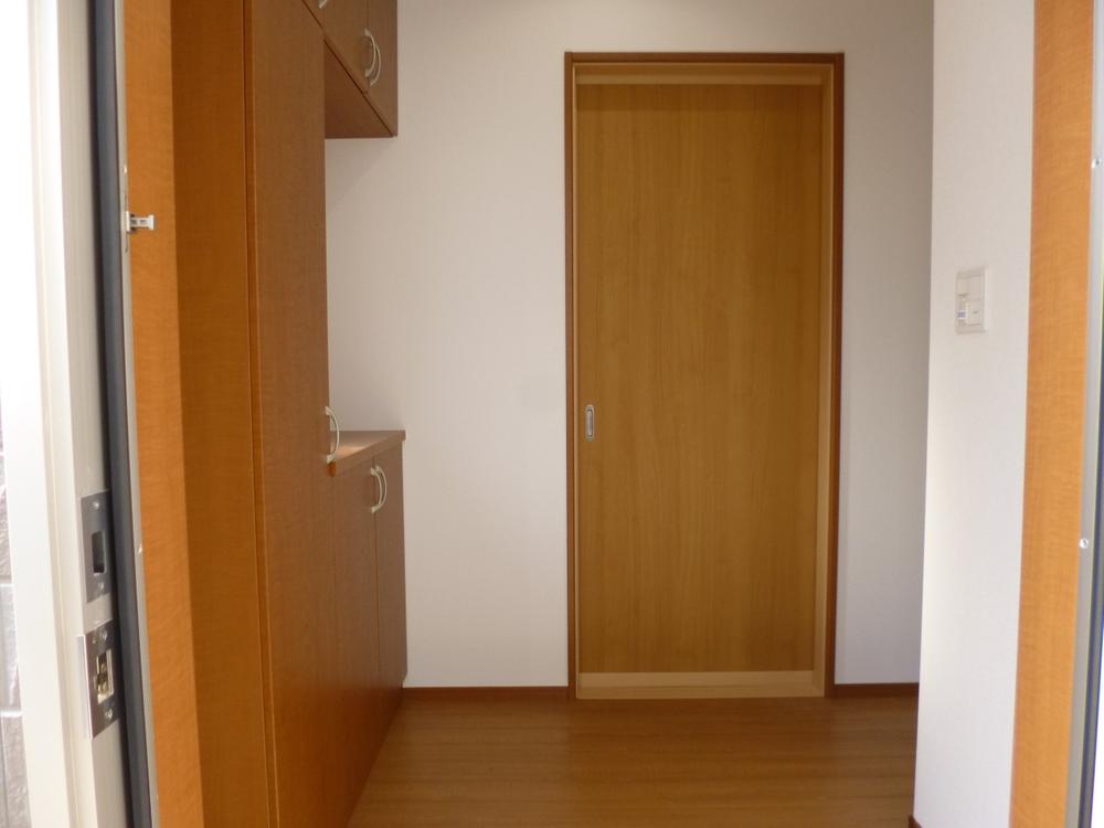 Entrance. (December 2013) Shooting