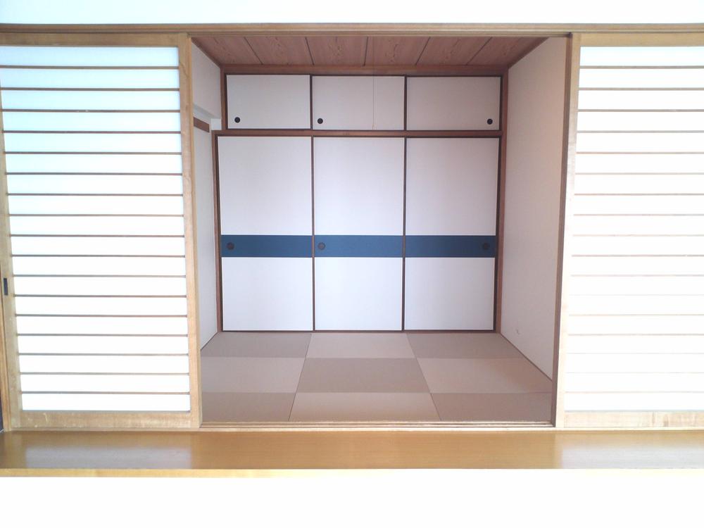 Other. Japanese-style room as seen from the living surface