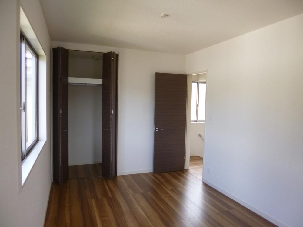 Non-living room. (October 2013) Shooting