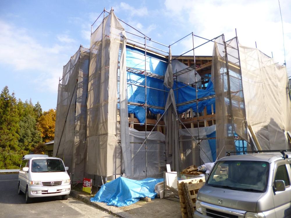 Local appearance photo. (December 2013) Shooting