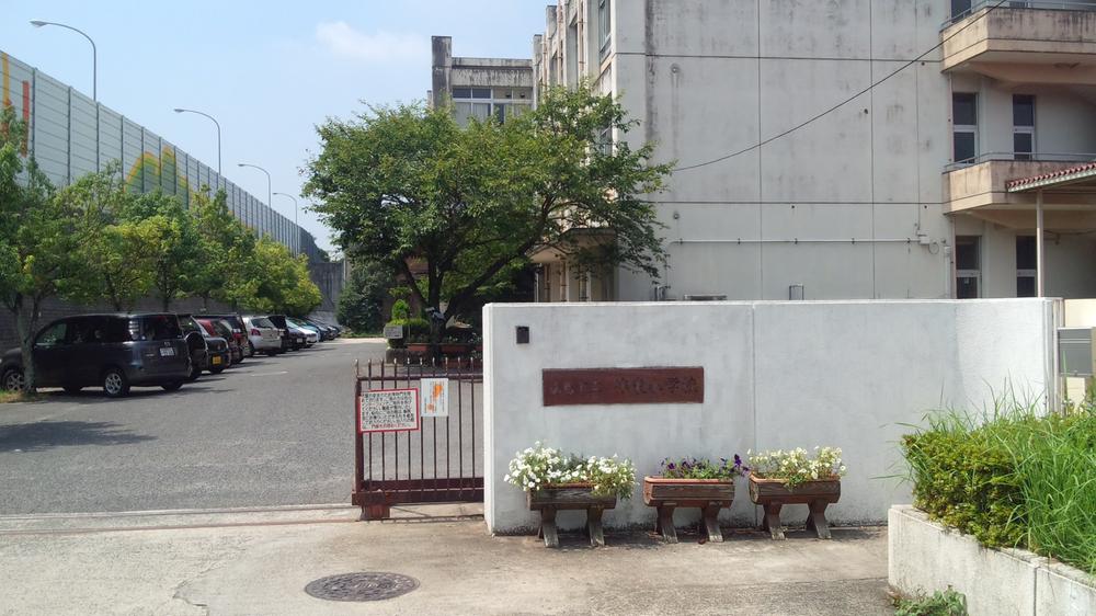 Primary school. 1244m to Hiroshima Municipal Tomohigashi Elementary School