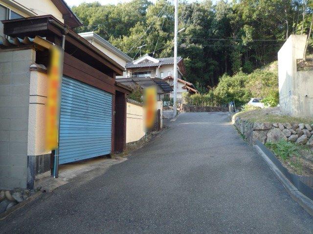 Local photos, including front road. Front street: driveway equity 1 / 6 Available