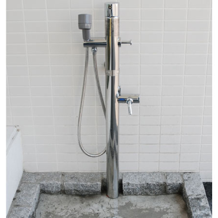 Common utility.  [Multipurpose faucet] It can also be used as a washing place at the time of returning from the walk of a pet, Also, A multi-purpose water plug that can be also utilized in the management of the common areas are equipped on site. (Same specifications)