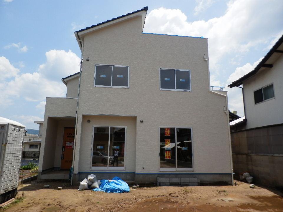 Local appearance photo