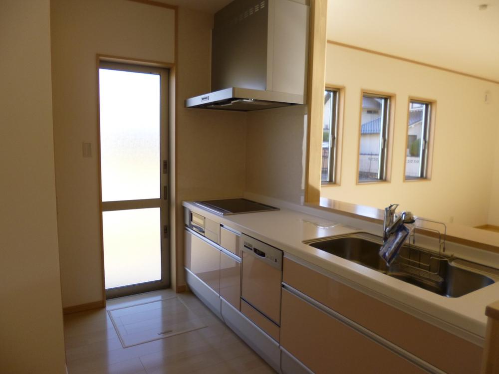 Kitchen. (November 2013) Shooting