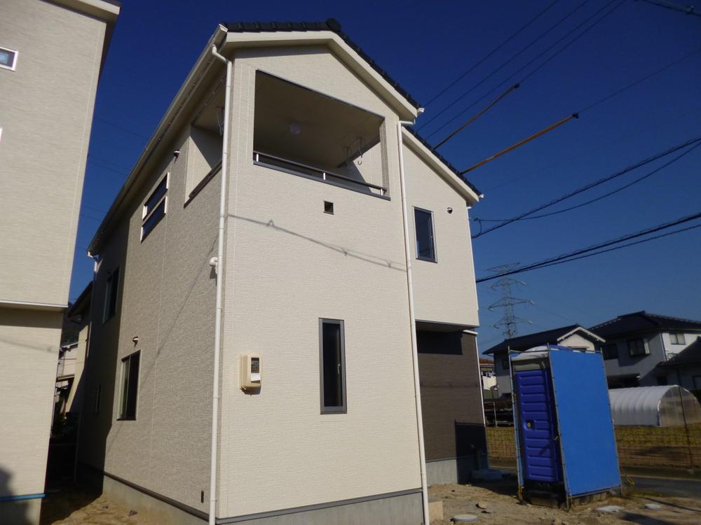 Local appearance photo. (November 2013) Shooting