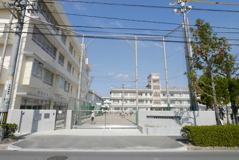 Primary school. Yamamoto 1130m up to elementary school (elementary school)