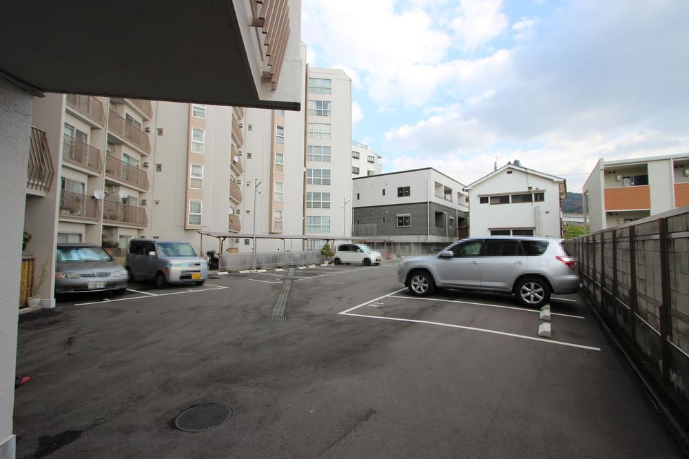 Parking lot