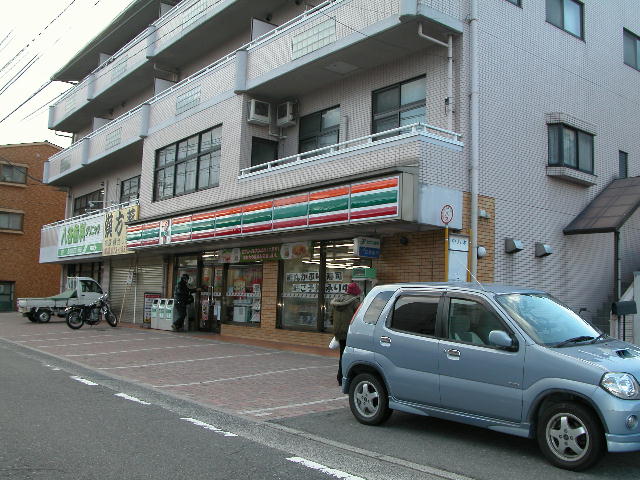 Convenience store. Seven-Eleven Hiroshima Yagi store up (convenience store) 350m