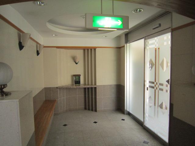 lobby. There is a calm atmosphere