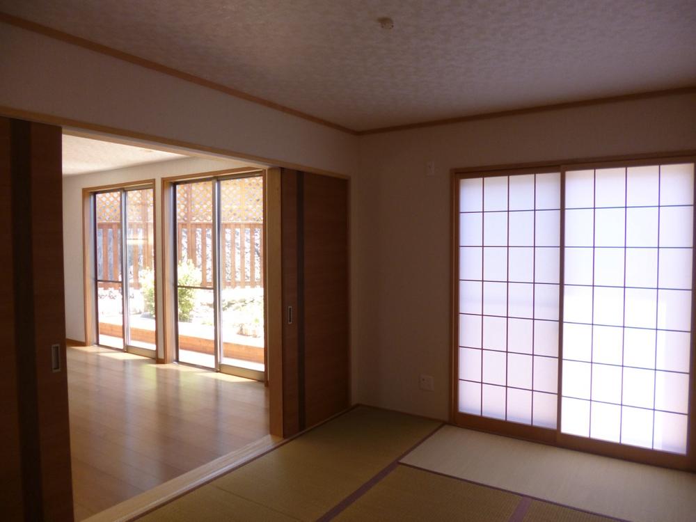 Non-living room. (July 2013) Shooting