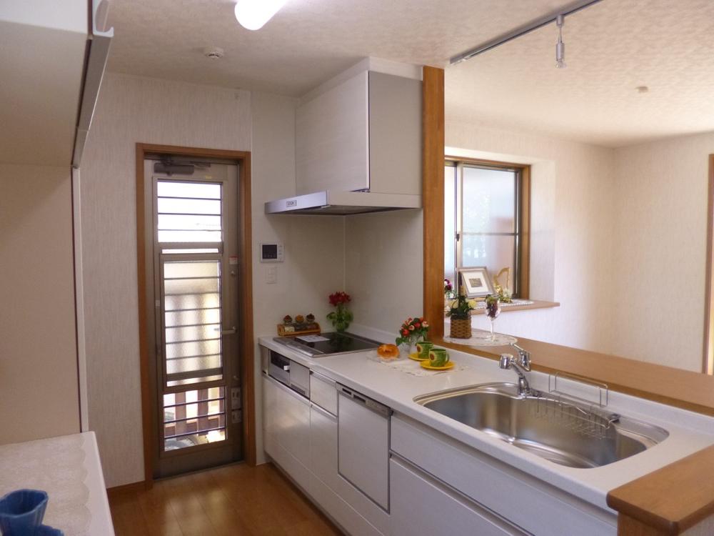 Kitchen. (July 2013) Shooting