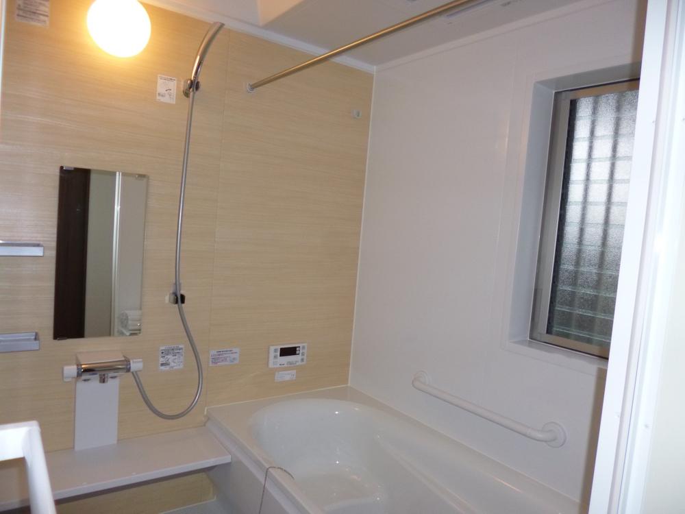 Bathroom. (November 2013) Shooting