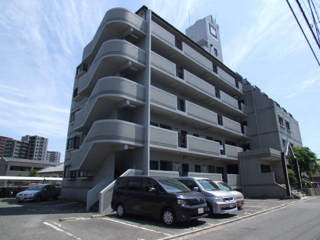 Local appearance photo. Local appearance photos (5 May 2012 shooting)