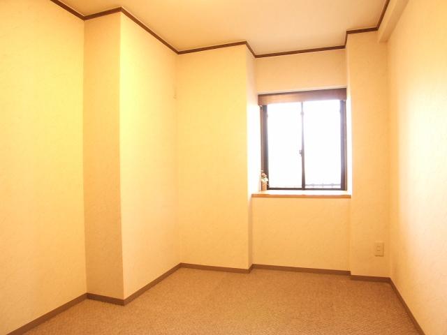 Non-living room