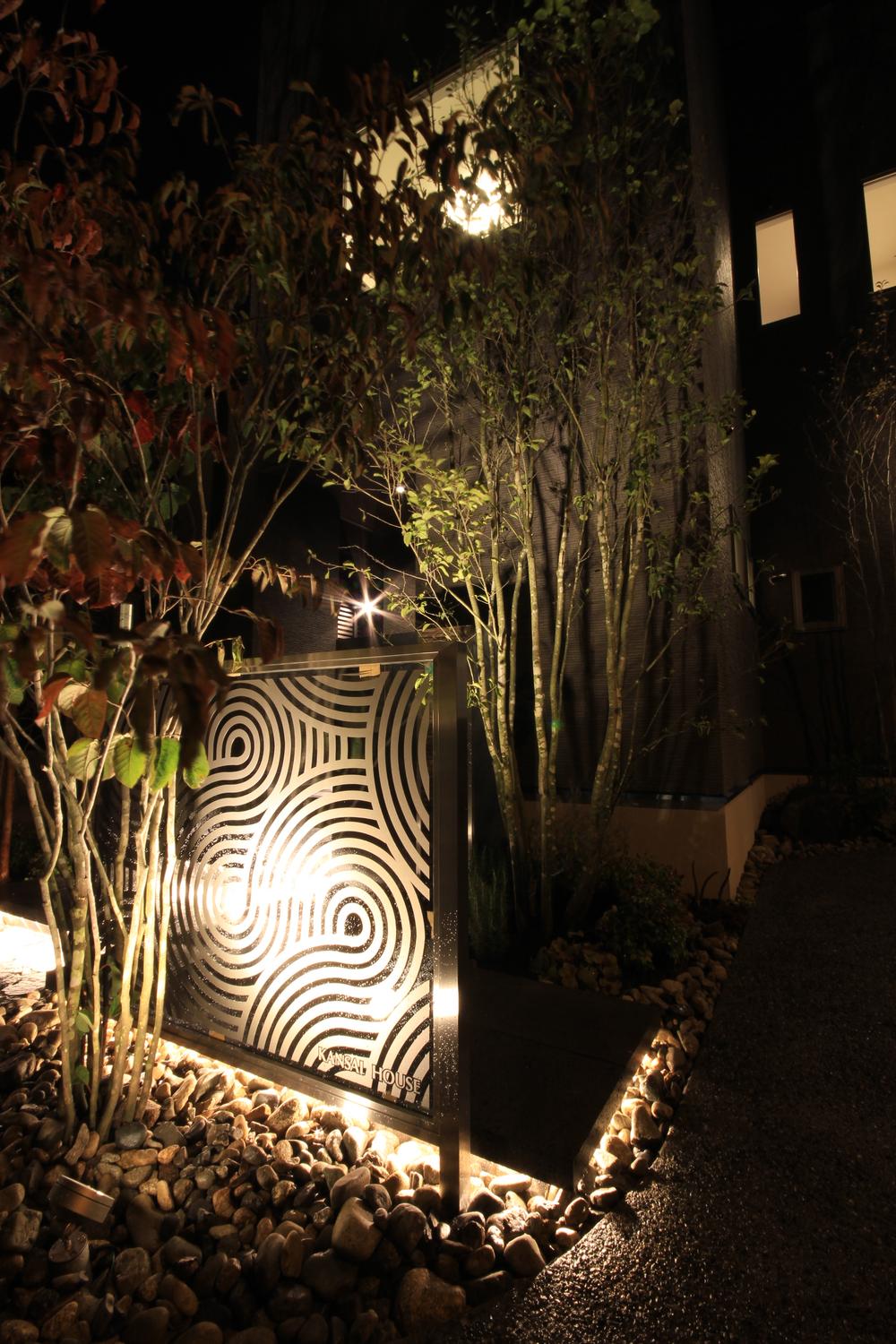 Local appearance photo. Upscale resort and modern house