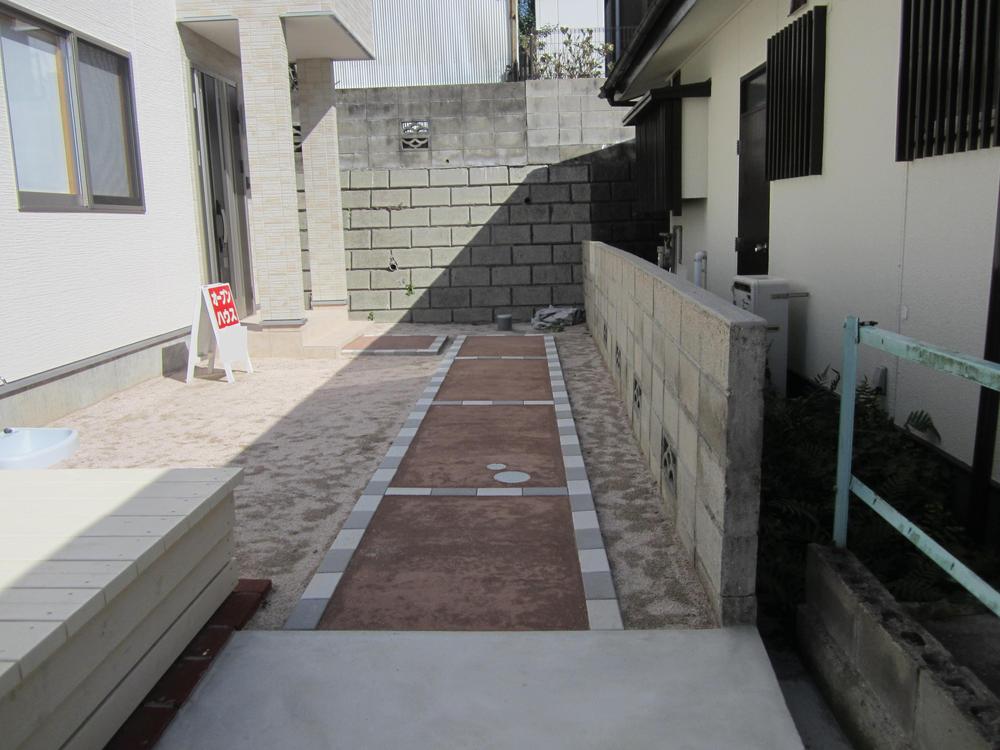 Local appearance photo. Local (10 May 2013) Shooting