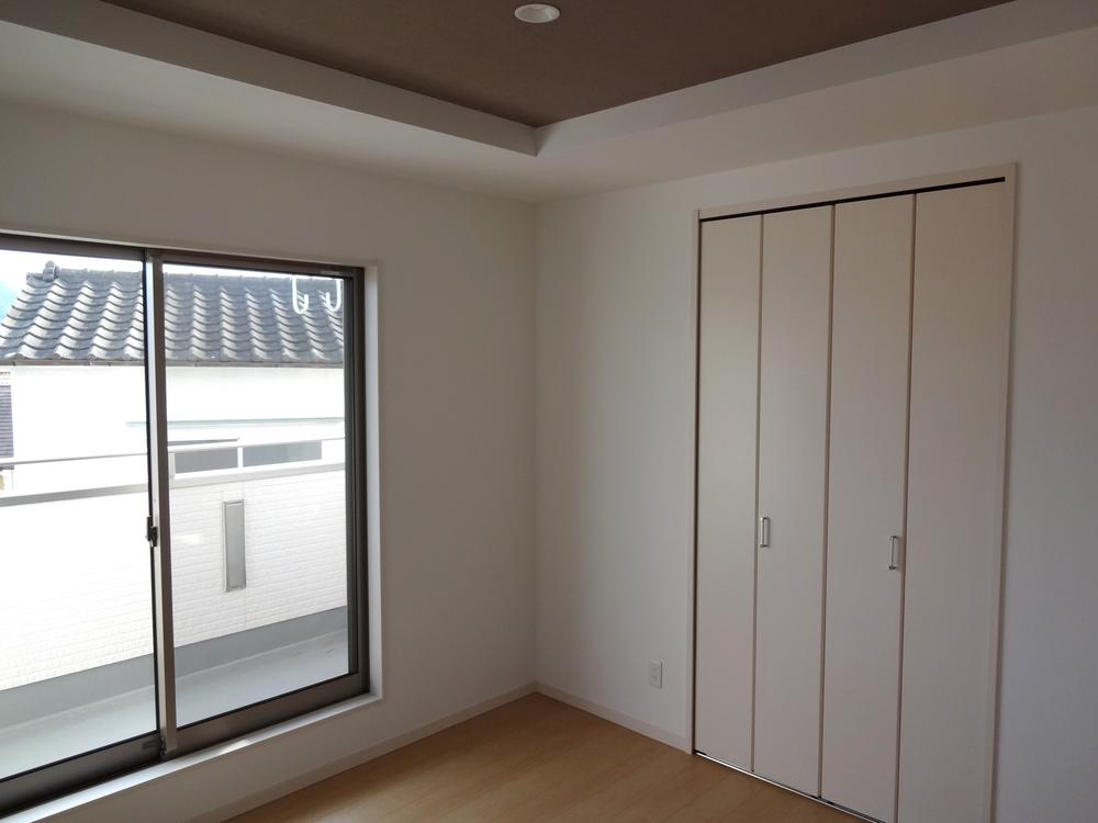 Non-living room. Indoor (10 May 2013) Shooting