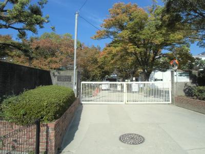Primary school. 824m to Hiroshima Municipal Yagi Elementary School