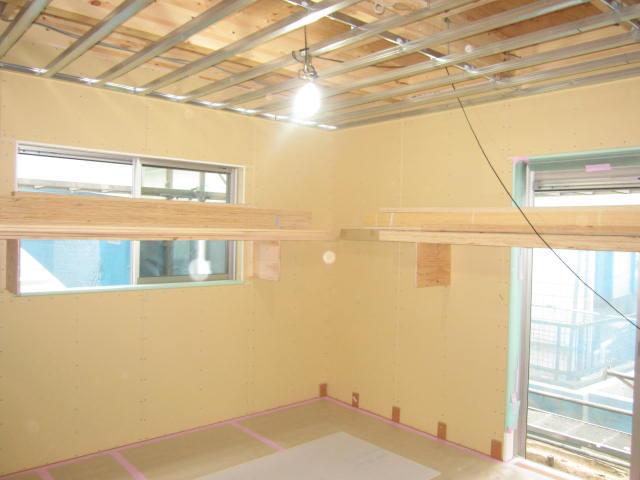 Living. Room (August 2013) Shooting Carpentry work in September 2013 mid-scheduled for completion