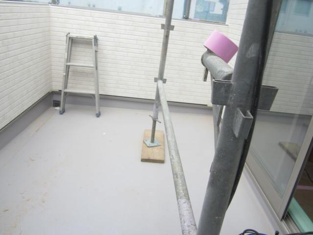 Balcony. Local (August 2013) Shooting