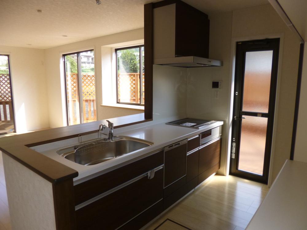 Kitchen. (August 2013) Shooting