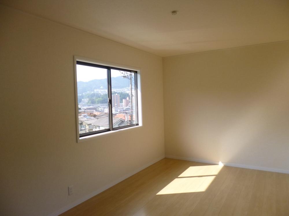 Non-living room. (August 2013) Shooting