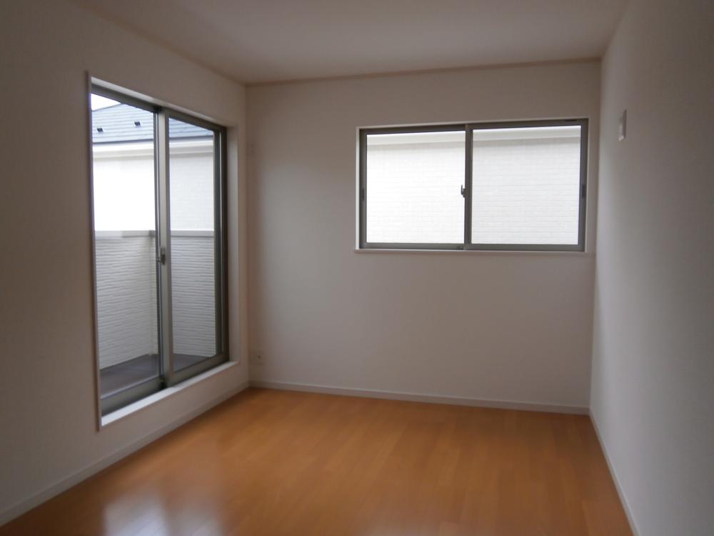 Non-living room. Indoor (10 May 2013) Shooting