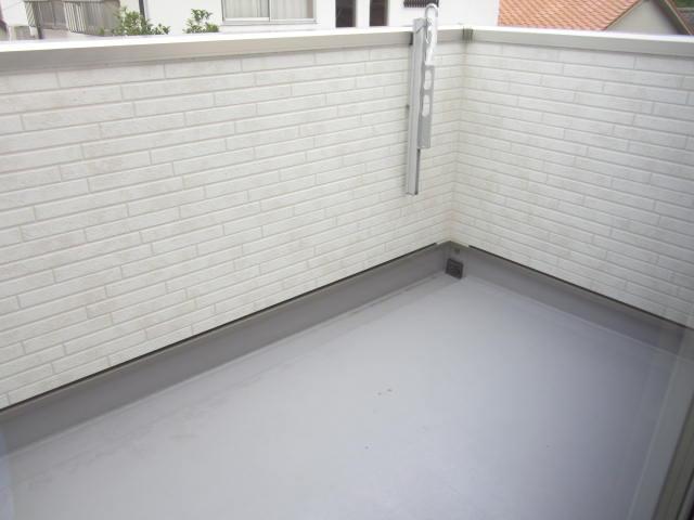 Balcony. Local (August 2013) Shooting