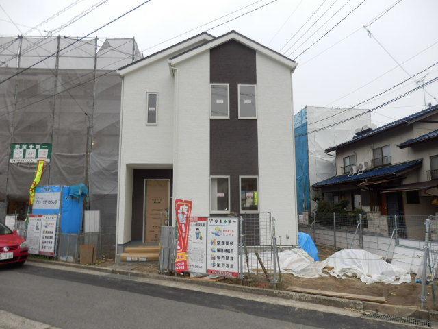 Local photos, including front road