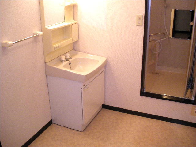 Washroom. spacious ~  Comfortable undressing room