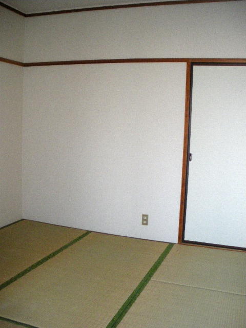 Other room space. 4.5 Pledge Japanese-style room