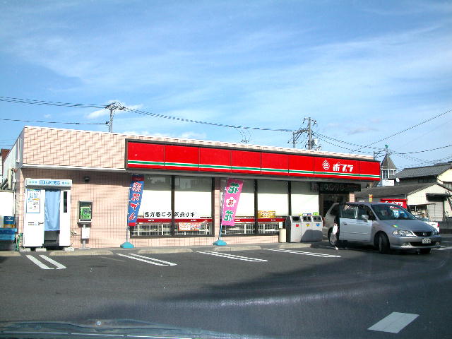 Convenience store. 350m to poplar Sendai store (convenience store)