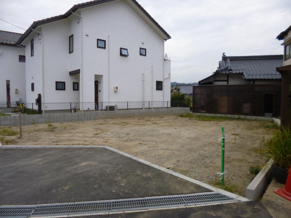 Local appearance photo. Local (10 May 2013) Shooting