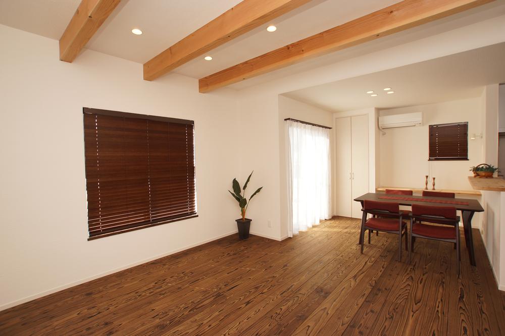 Living. Local (12 May 2013) Shooting