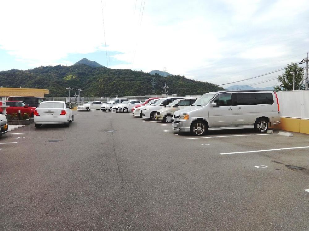 Parking lot