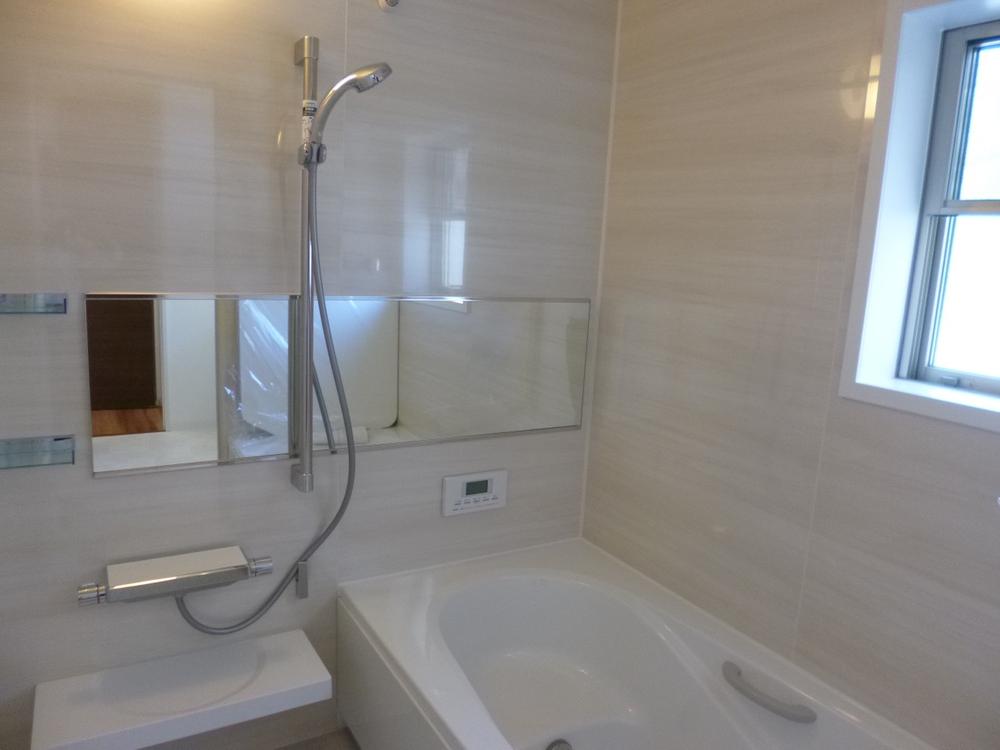 Bathroom. (September 2013) Shooting