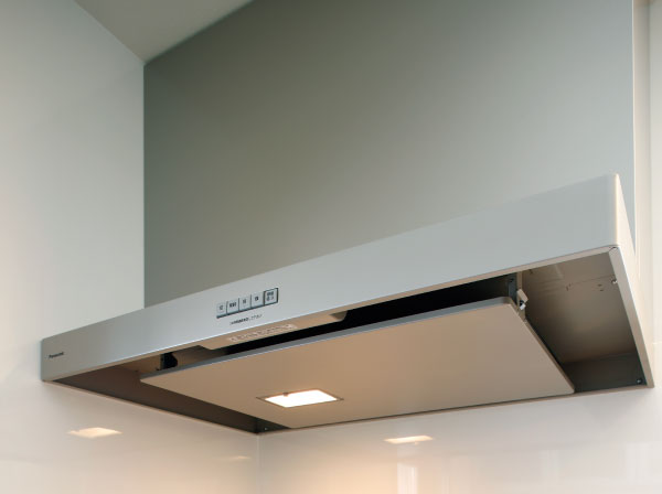 Kitchen.  [Stainless steel range hood] Due to the effect of the current plate using the draft phenomenon, Suction force is up. Captured to ensure the oily smoke and odor to escape to the outside, It keeps a clean indoor environment.