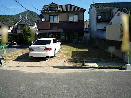 Local appearance photo. Local (10 May 2013) Shooting