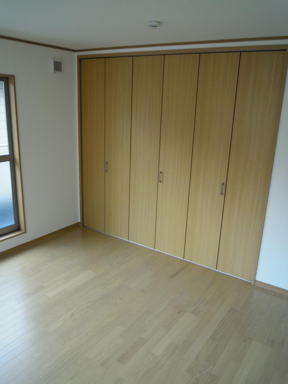 Non-living room. Indoor (June 2013) Shooting