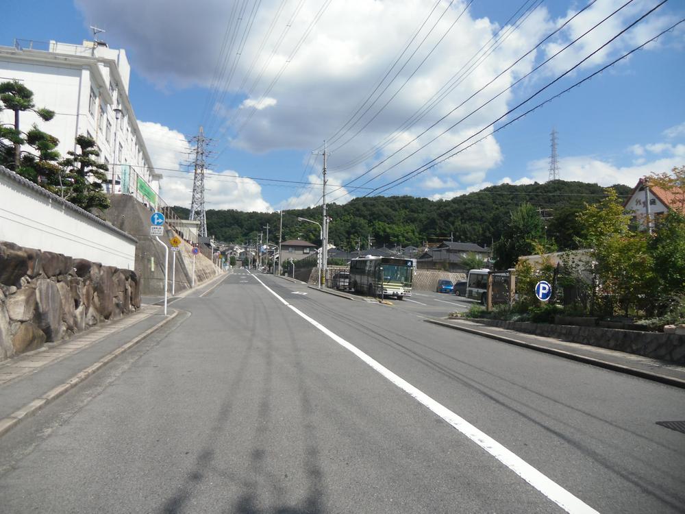 Other local. AzumaKiyoshi elementary school, bus stop before the main road