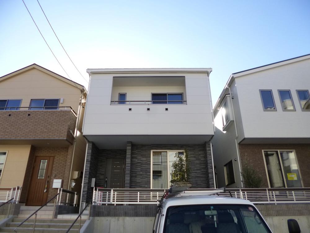 Local appearance photo. Local (12 May 2013) Shooting