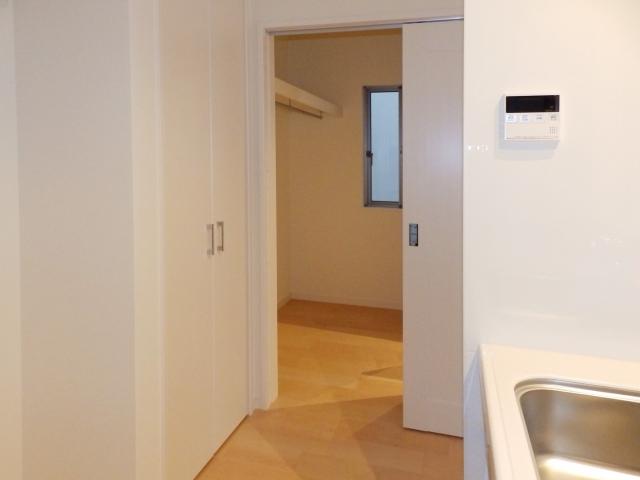 Kitchen. Utility space