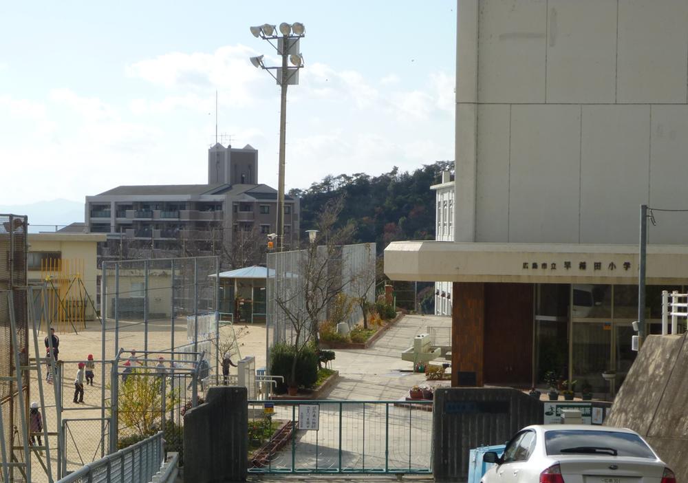 Primary school. 656m to Hiroshima City Museum of Waseda Elementary School